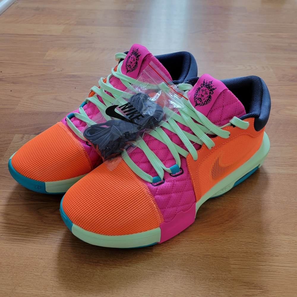 Nike Orange and Pink Athletic Sneakers
